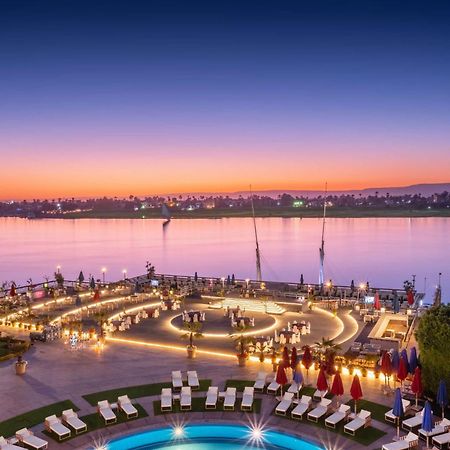 לוקסור Sonesta St. George Hotel - Convention Center מראה חיצוני תמונה The Nile at sunset