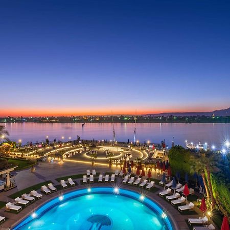 לוקסור Sonesta St. George Hotel - Convention Center מראה חיצוני תמונה The Nile at sunset