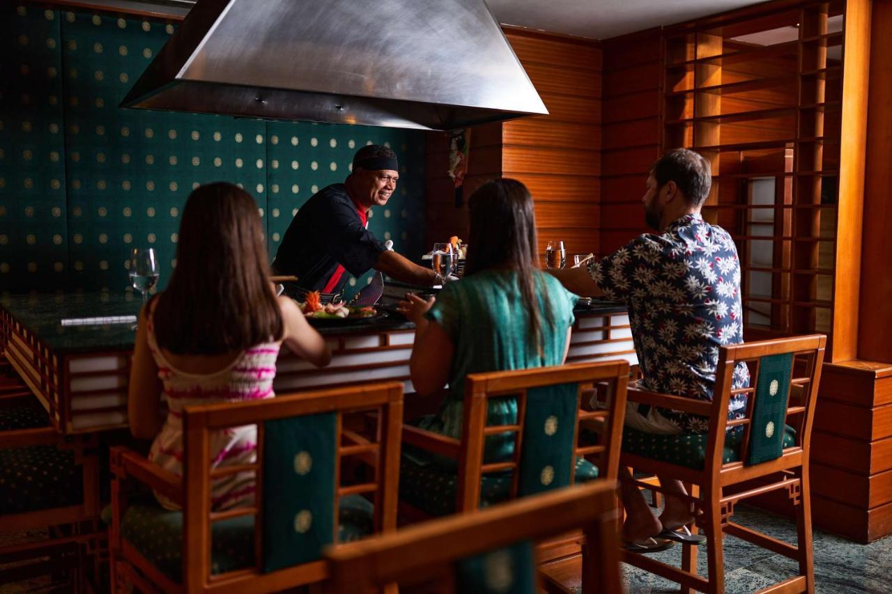 לוקסור Sonesta St. George Hotel - Convention Center מראה חיצוני תמונה A sushi bar in Bali, Indonesia