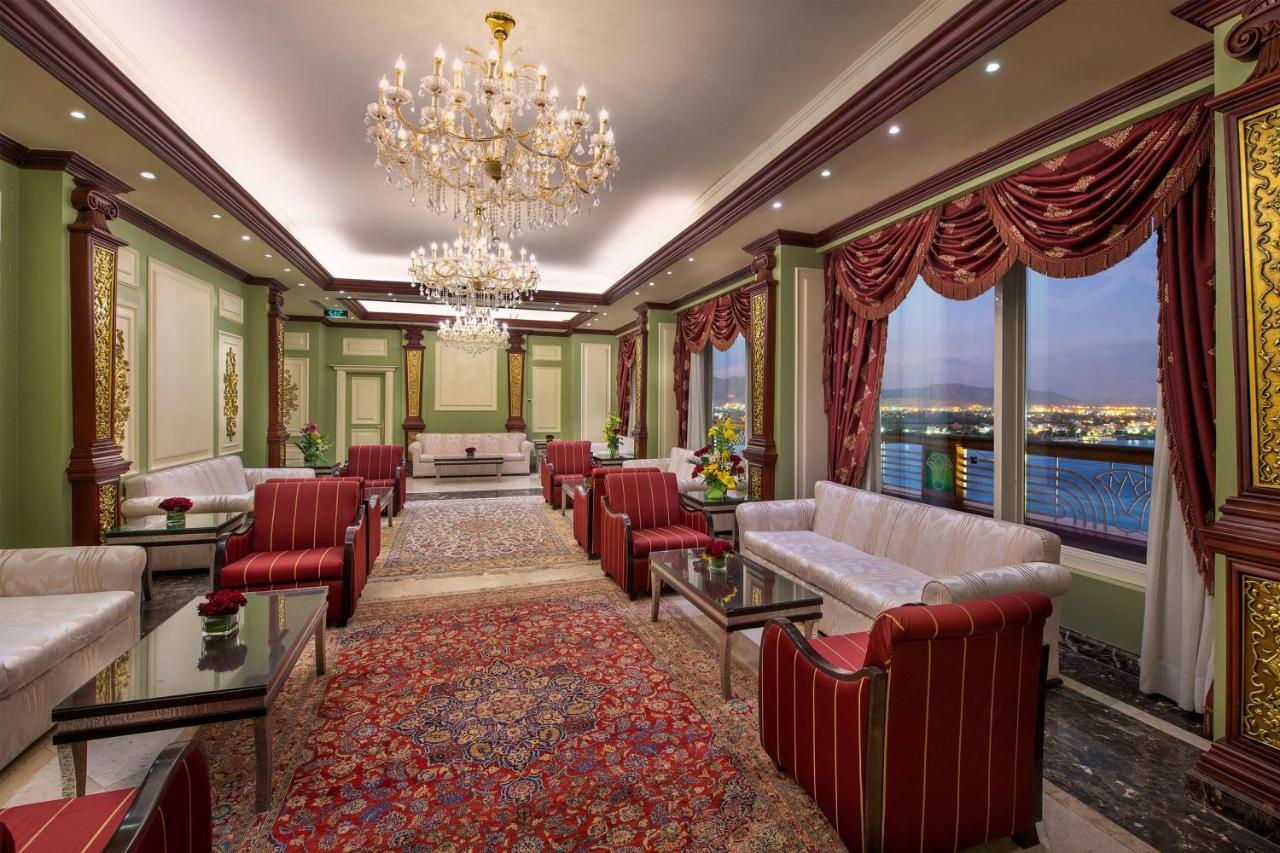 לוקסור Sonesta St. George Hotel - Convention Center מראה חיצוני תמונה The lounge at the Grand Hotel